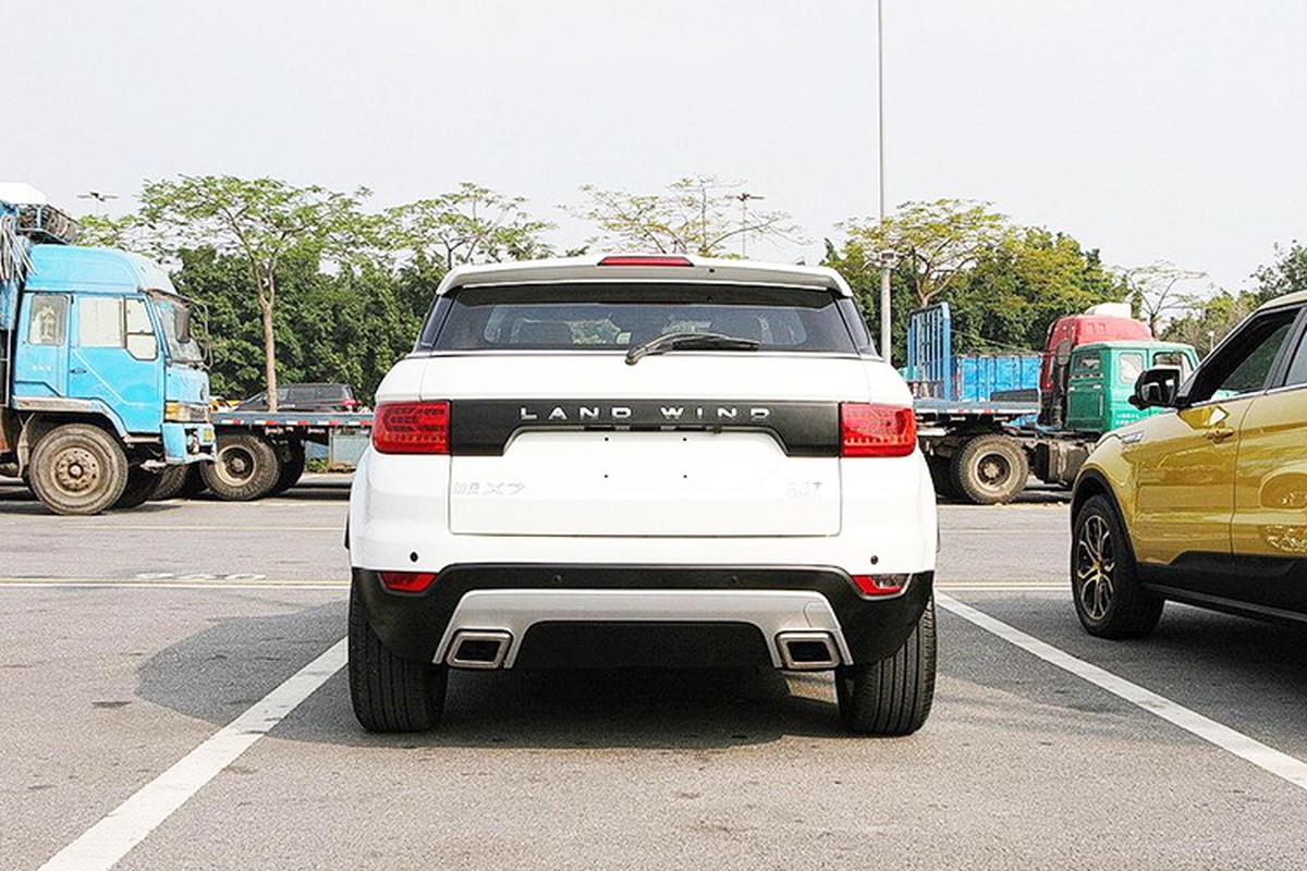 “Xe sang” Trung Quoc nhai y het Land Rover gia 420 trieu-Hinh-3